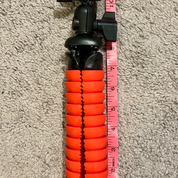 DM 11 Inch Flexible Lightweight Tripod - Picture 4 of 8